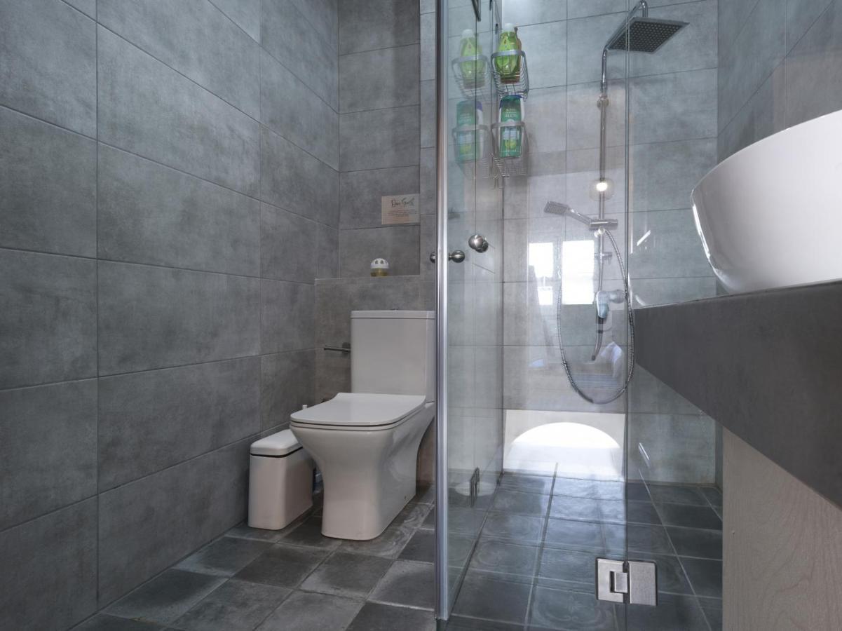 Beautiful Athenian Apartment Next To The Center Exterior foto